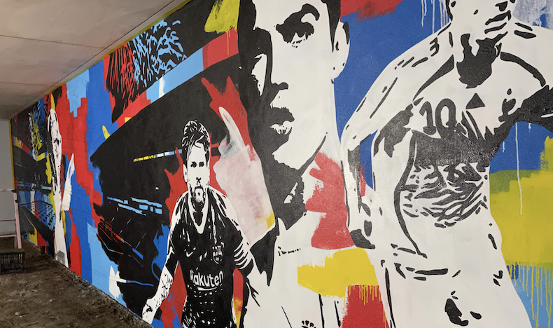 Louis Tomlinson Album Launch Mural Painting on Brick Lane, London